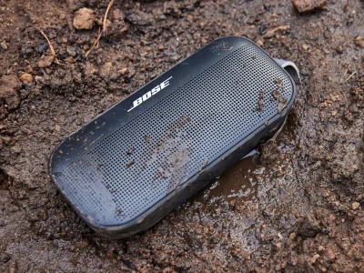 Bose SoundLink Flex Dirt Proof